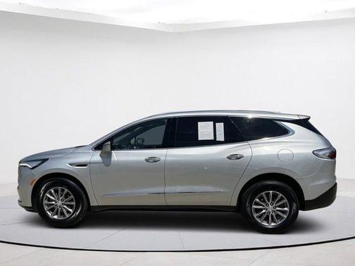 Photo 2 of 43 of 2022 Buick Enclave Premium