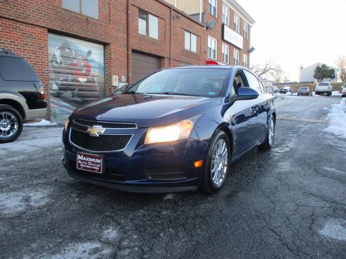 Photo 1 of 22 of 2012 Chevrolet Cruze ECO