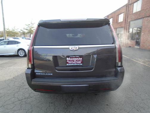 Photo 3 of 21 of 2016 Cadillac Escalade ESV Luxury Collection