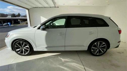 Photo 5 of 35 of 2021 Audi SQ7 4.0T
