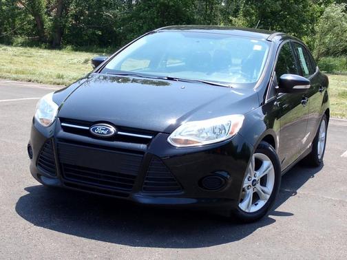 Photo 2 of 39 of 2014 Ford Focus SE