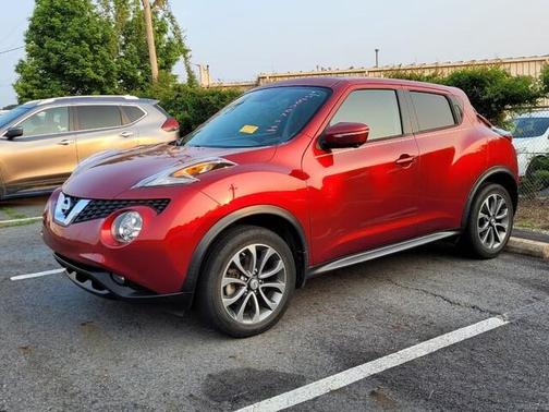 Photo 3 of 8 of 2017 Nissan Juke SL