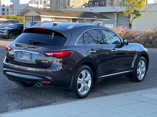 Photo 4 of 13 of 2011 INFINITI FX35 Base