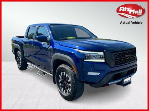 Photo 1 of 32 of 2022 Nissan Frontier PRO-4X