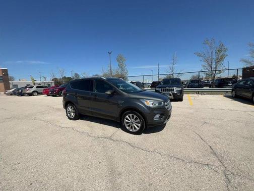 Photo 2 of 46 of 2018 Ford Escape Titanium