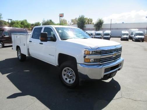 Photo 3 of 19 of 2017 Chevrolet Silverado 3500 WT