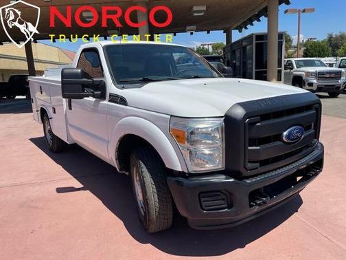 Photo 2 of 32 of 2015 Ford F-250 Super Duty