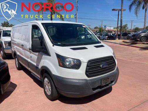 Photo 4 of 15 of 2015 Ford Transit-150 Base