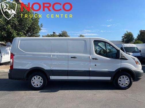 Photo 1 of 34 of 2016 Ford Transit-150 Base