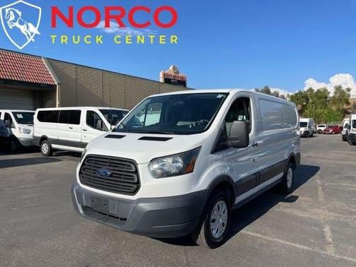 Photo 4 of 34 of 2016 Ford Transit-150 Base