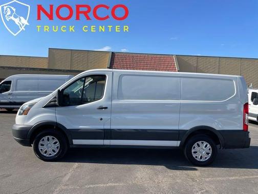 Photo 5 of 34 of 2016 Ford Transit-150 Base