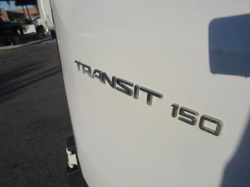 Photo 4 of 17 of 2017 Ford Transit-150 Base