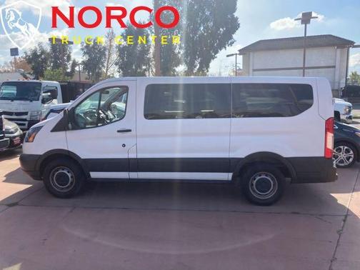 Photo 1 of 15 of 2017 Ford Transit-150 T150
