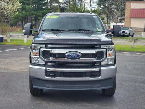 Photo 2 of 33 of 2022 Ford F-250 XL