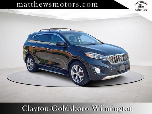 Photo 1 of 29 of 2017 Kia Sorento SX