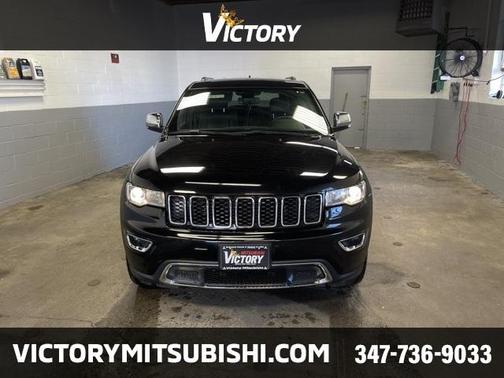 Photo 3 of 48 of 2018 Jeep Grand Cherokee Limited