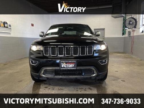 Photo 4 of 48 of 2018 Jeep Grand Cherokee Limited