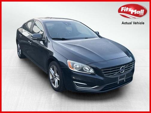 Photo 1 of 10 of 2015 Volvo S60 T5 Premier Plus