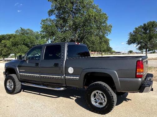 Photo 3 of 43 of 2002 Chevrolet Silverado 2500 LS H/D Crew Cab