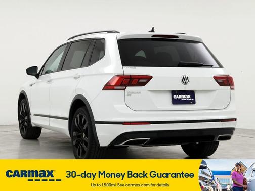 Photo 2 of 30 of 2021 Volkswagen Tiguan 2.0T SE R-Line Black