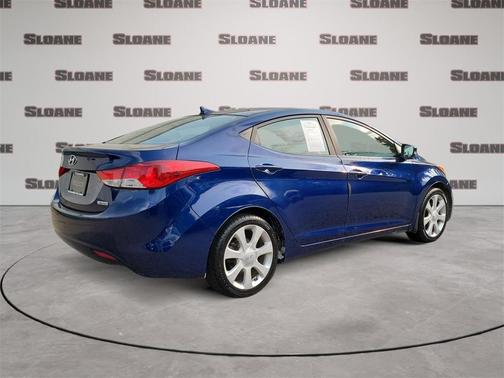 Photo 5 of 25 of 2013 Hyundai Elantra Limited