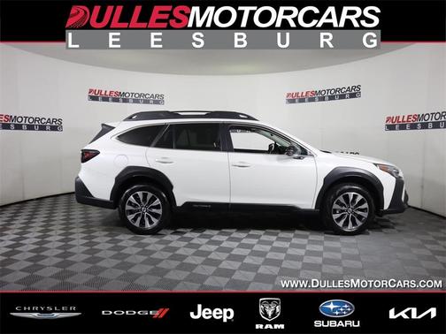 Photo 2 of 28 of 2023 Subaru Outback Limited