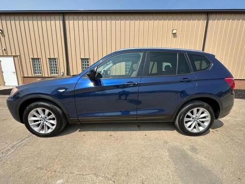 Photo 2 of 41 of 2013 BMW X3 xDrive28i