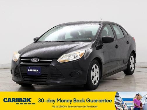 Photo 5 of 27 of 2014 Ford Focus S