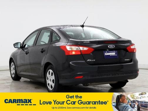 Photo 2 of 27 of 2014 Ford Focus S
