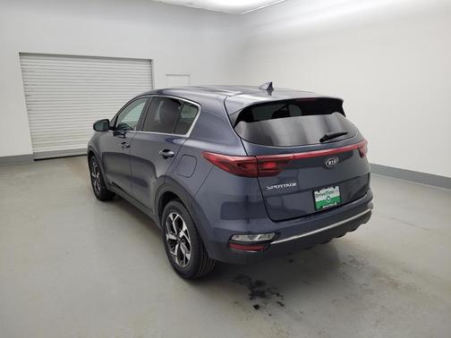 Photo 5 of 33 of 2020 Kia Sportage LX