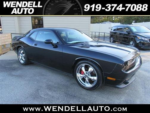 Photo 1 of 37 of 2008 Dodge Challenger SRT8