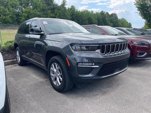 Photo 1 of 4 of 2022 Jeep Grand Cherokee Limited