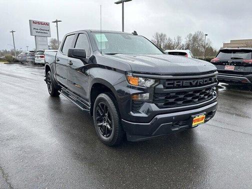 Photo 4 of 29 of 2022 Chevrolet Silverado 1500 Custom