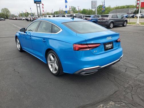 Photo 3 of 31 of 2021 Audi A5 45 S line Premium