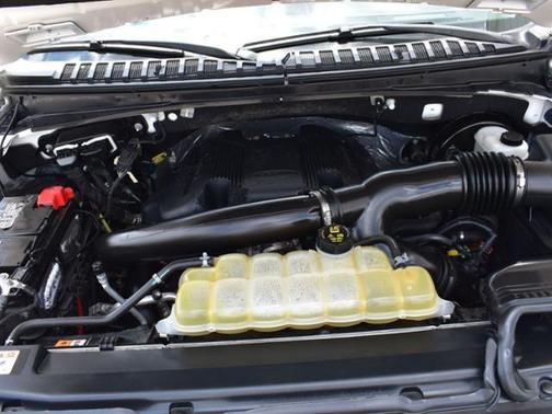 Photo 5 of 28 of 2019 Ford Expedition Limited