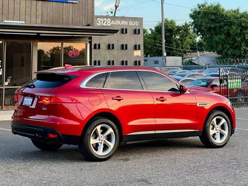 Photo 3 of 25 of 2019 Jaguar F-PACE 25t Premium