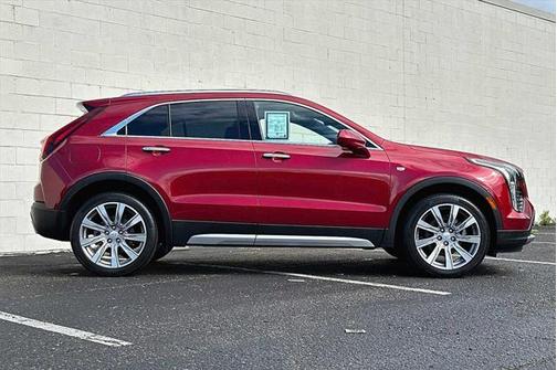 Photo 3 of 28 of 2019 Cadillac XT4 Premium Luxury