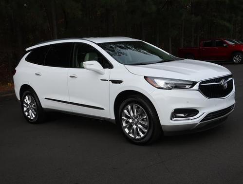 Photo 5 of 15 of 2021 Buick Enclave Premium