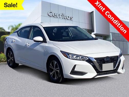 Photo 1 of 32 of 2022 Nissan Sentra SV