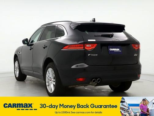 Photo 2 of 29 of 2017 Jaguar F-PACE 20d Prestige