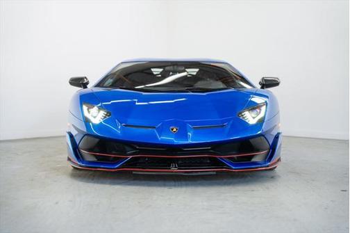 Photo 2 of 31 of 2020 Lamborghini Aventador SVJ SVJ