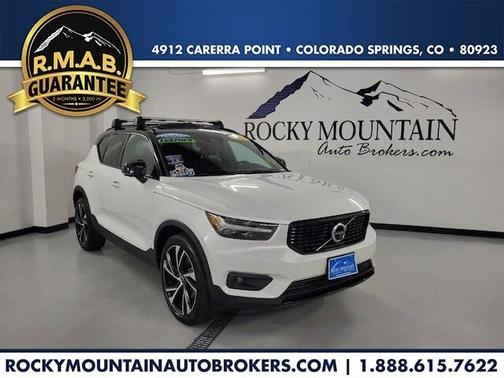 Photo 1 of 31 of 2021 Volvo XC40 T5 R-Design