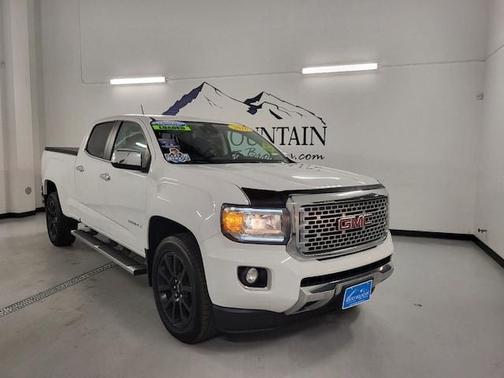 Photo 1 of 31 of 2018 GMC Canyon Denali