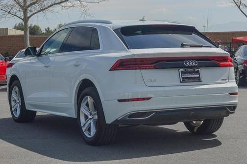 Photo 4 of 26 of 2019 Audi Q8 Premium