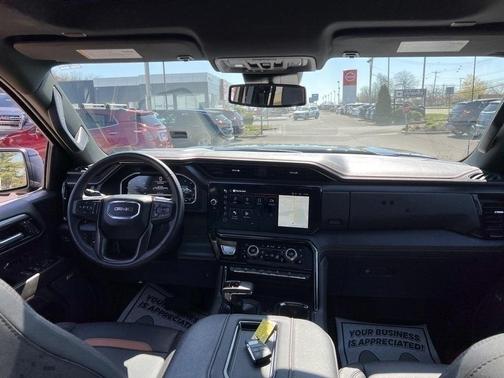 Photo 3 of 55 of 2022 GMC Sierra 1500 AT4