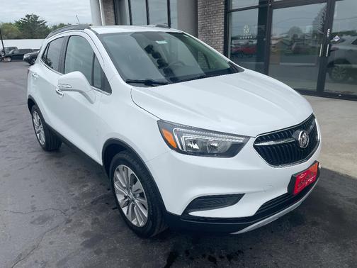 Photo 1 of 22 of 2019 Buick Encore Preferred
