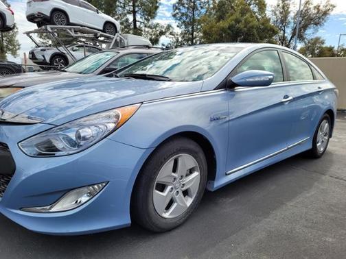 Photo 5 of 21 of 2012 Hyundai Sonata Hybrid Base