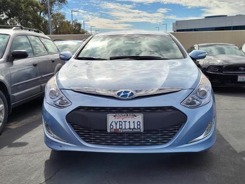 Photo 2 of 21 of 2012 Hyundai Sonata Hybrid Base