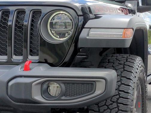 Photo 5 of 35 of 2020 Jeep Gladiator Rubicon