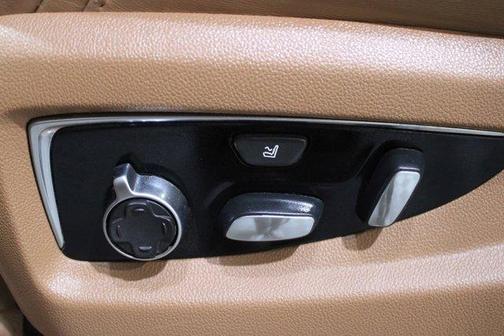 Photo 5 of 81 of 2017 Cadillac Escalade ESV Platinum